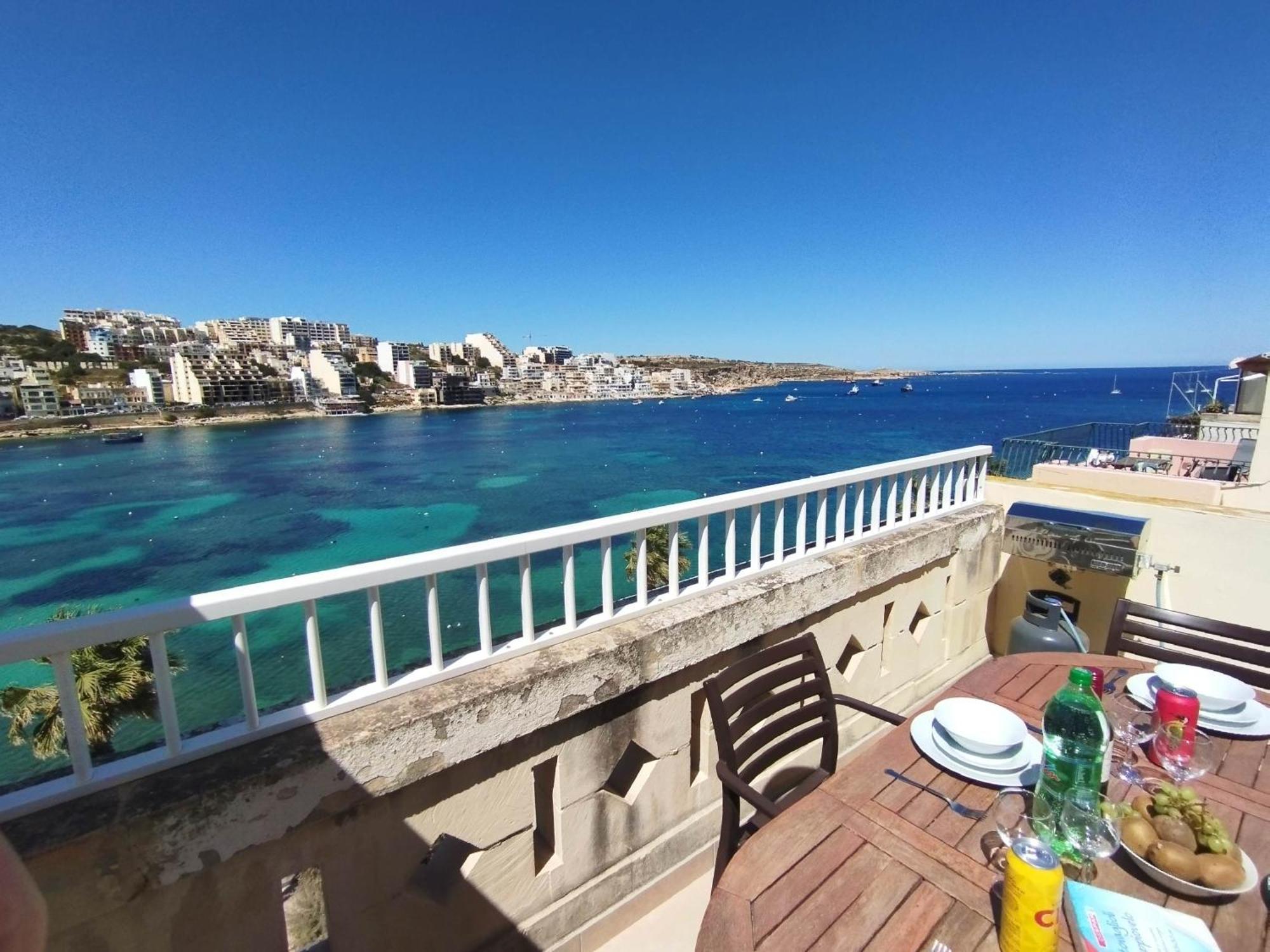 Blue Harbour Seafront Penthouse With Large Terrace With Panoramic Sea Views - By Getawaysmalta Apartment St. Paul's Bay Ngoại thất bức ảnh