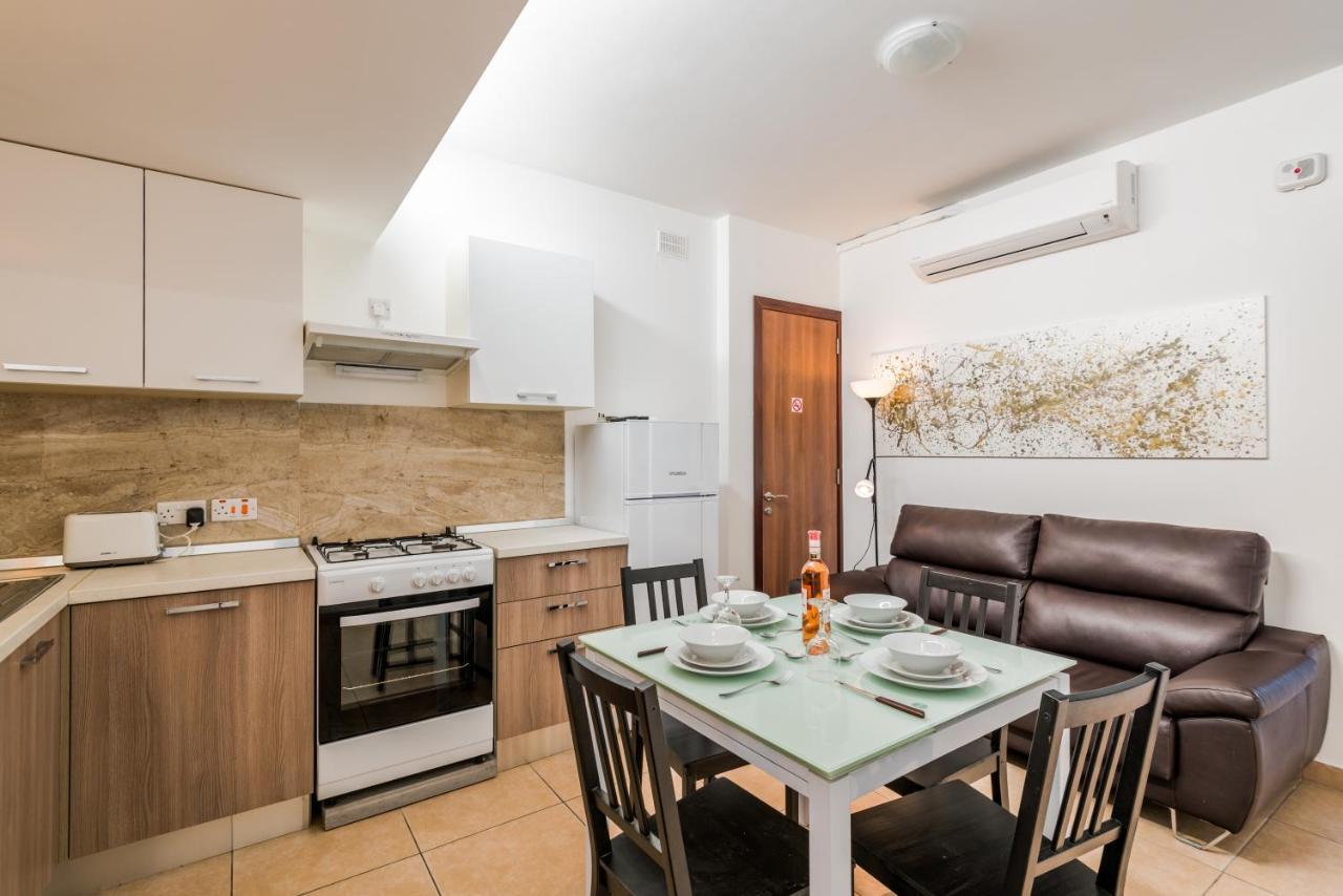 Blue Harbour Seafront Penthouse With Large Terrace With Panoramic Sea Views - By Getawaysmalta Apartment St. Paul's Bay Ngoại thất bức ảnh